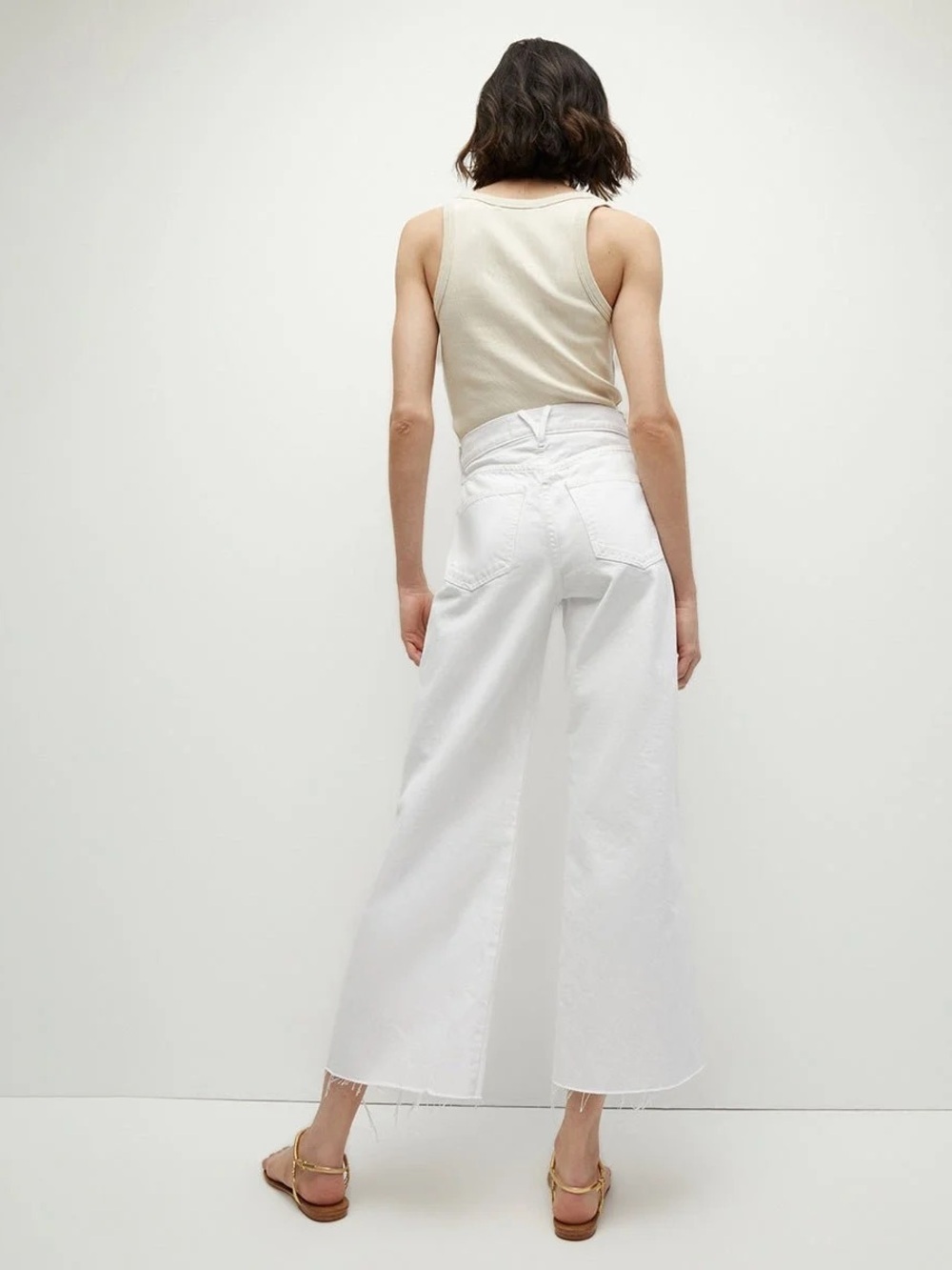 Veronica Beard Taylor Cropped Wide-Leg Jean in White Raw Hem - Picture 2 of 14